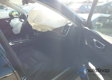 2022 Volvo Xc60 B5 Momentum из США, поврежденный, VIN YV4L12DK5N1900196